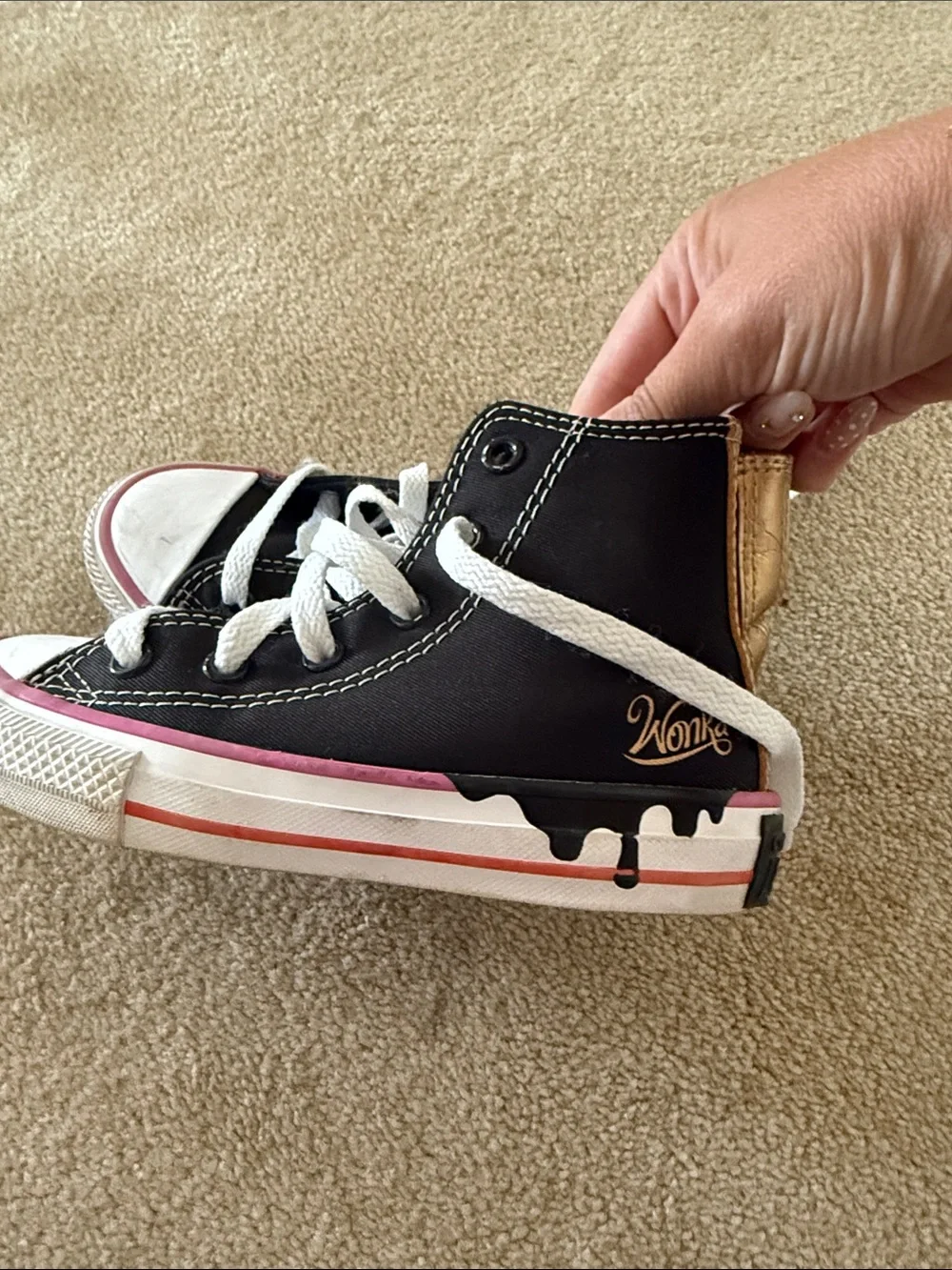 Girls Willy Wonka Converse Brown High Tops - special edition!
